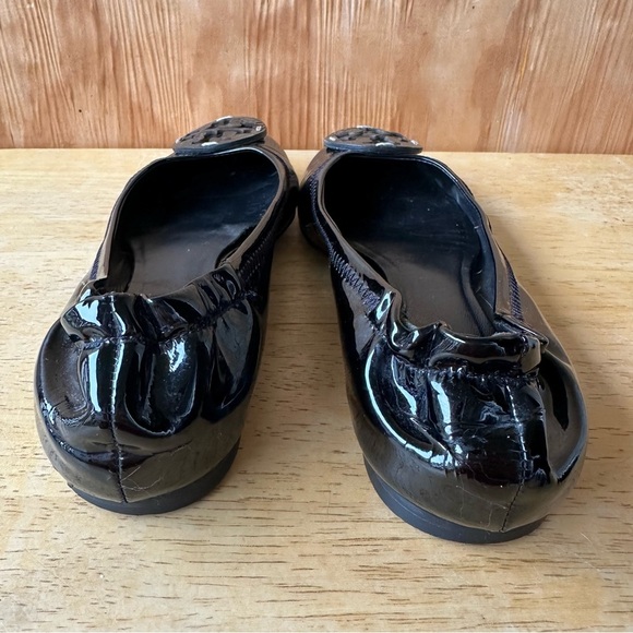 Tory Burch Reva Black Patent Leather Ballet Flat - Picture 8 of 9